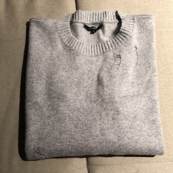 Olivaceous distressed women’s sweater in grey; size L - Picture 2 of 4
